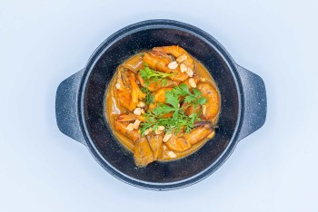 Fried Prawn with Kreung