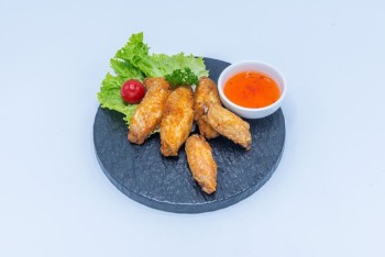 Deep fried Chicken wing with french fries