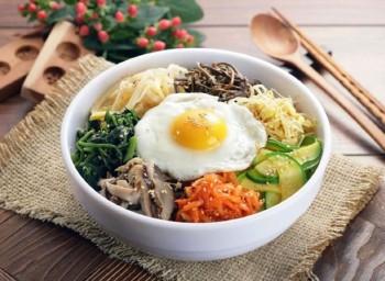 បាយក្រឡុកឆ្អិន